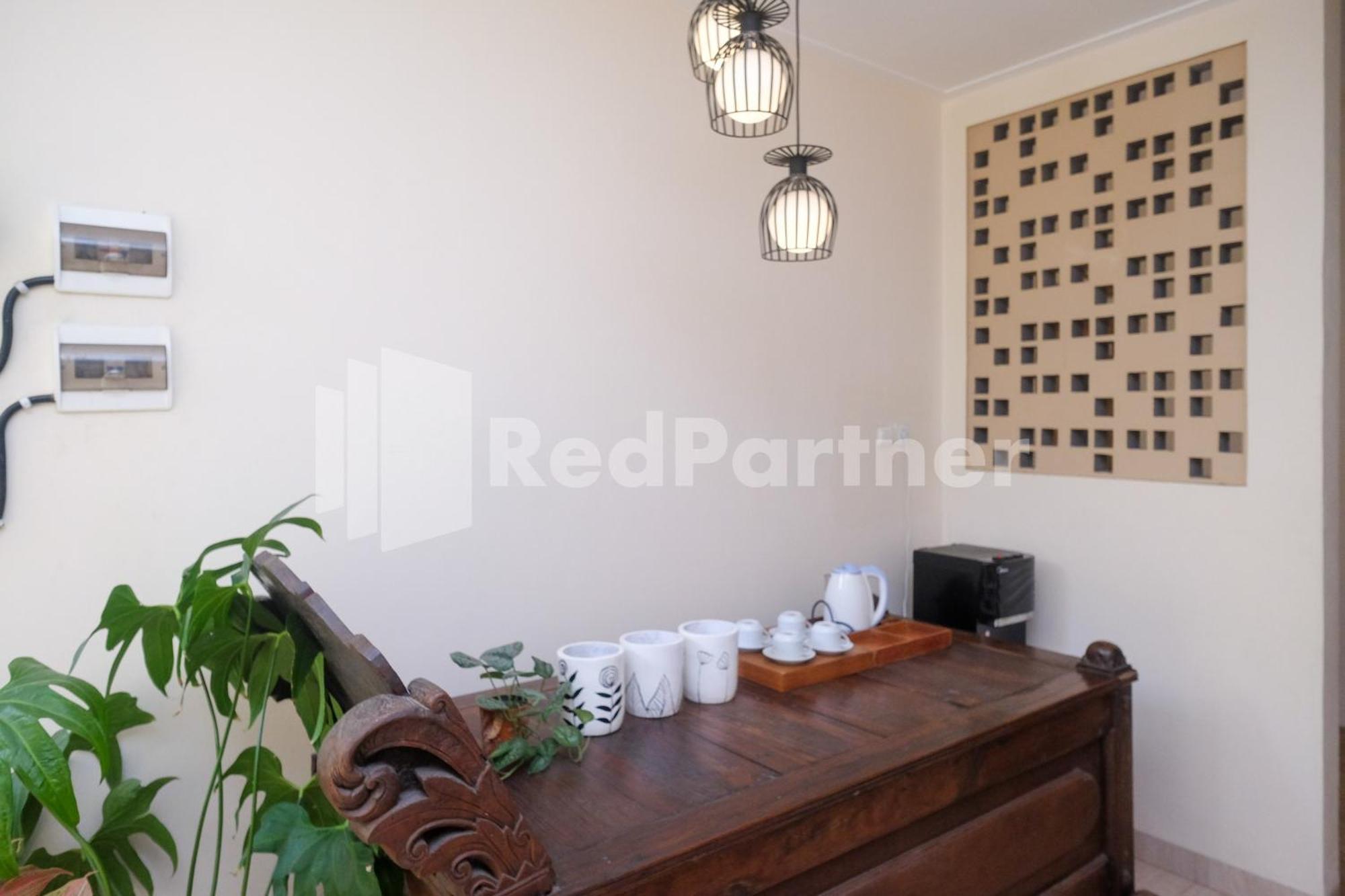 Ndliman House Near Ugm Jogja Mitra Reddoorz 호텔 Kejayan 외부 사진