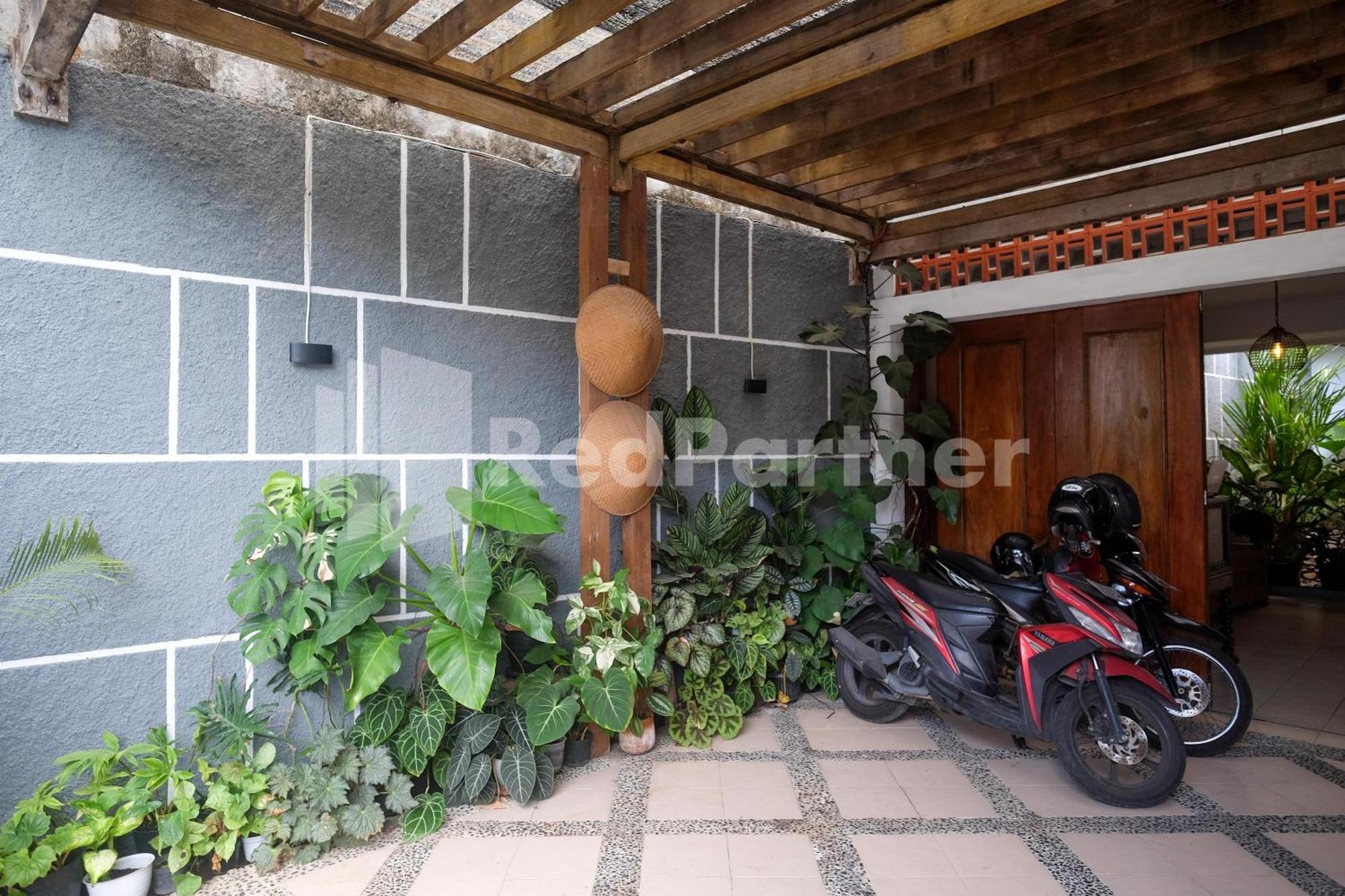 Ndliman House Near Ugm Jogja Mitra Reddoorz 호텔 Kejayan 외부 사진
